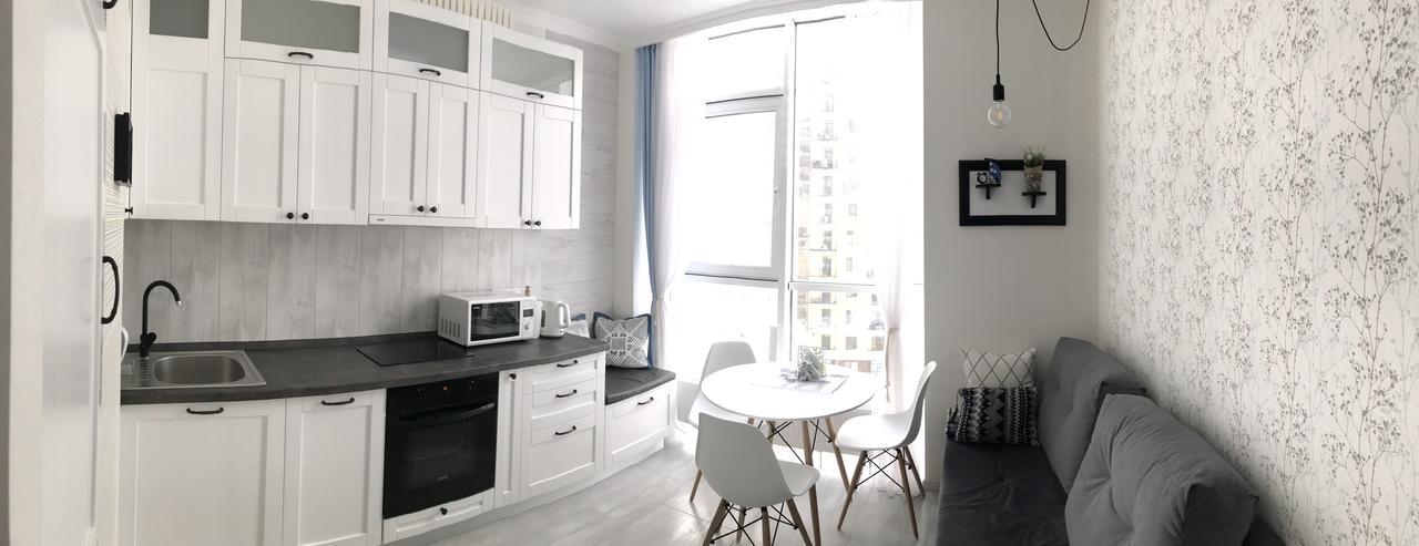 Bright Apartment In Arkadia Odesa Exterior foto